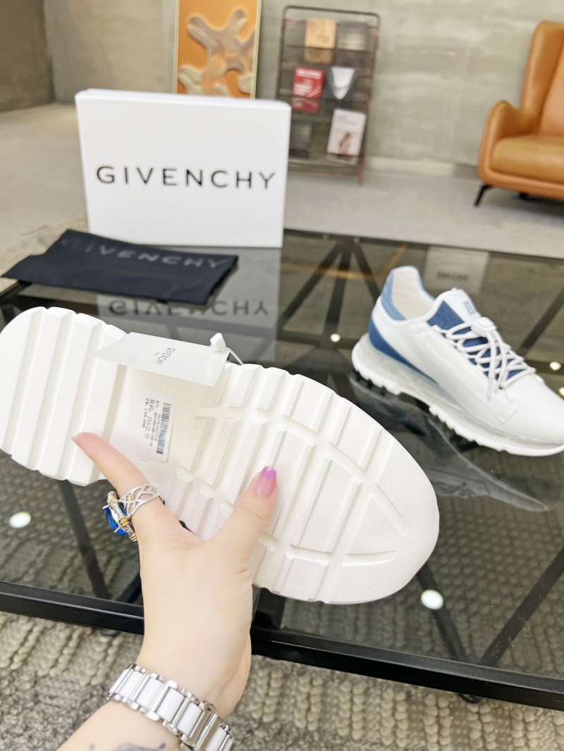 Givenchy Sneakers